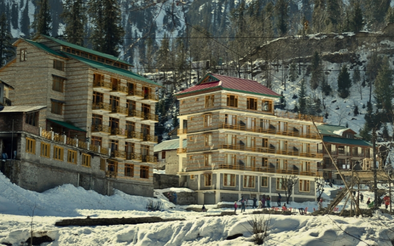 Self-drive Chandigarh to Kullu Manali package